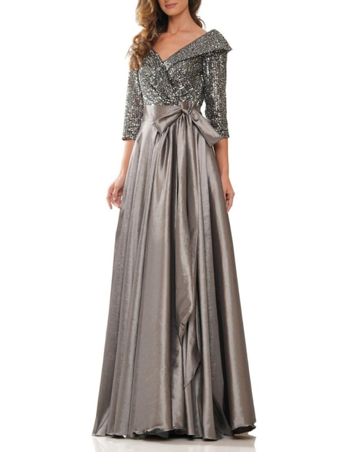 Abito da sera a trapezio, elegante, formale, nero, taglie forti, lungo fino al pavimento, mezza manica, scollo a V, in raso con fiocco/i, pieghe, paillettes 2025